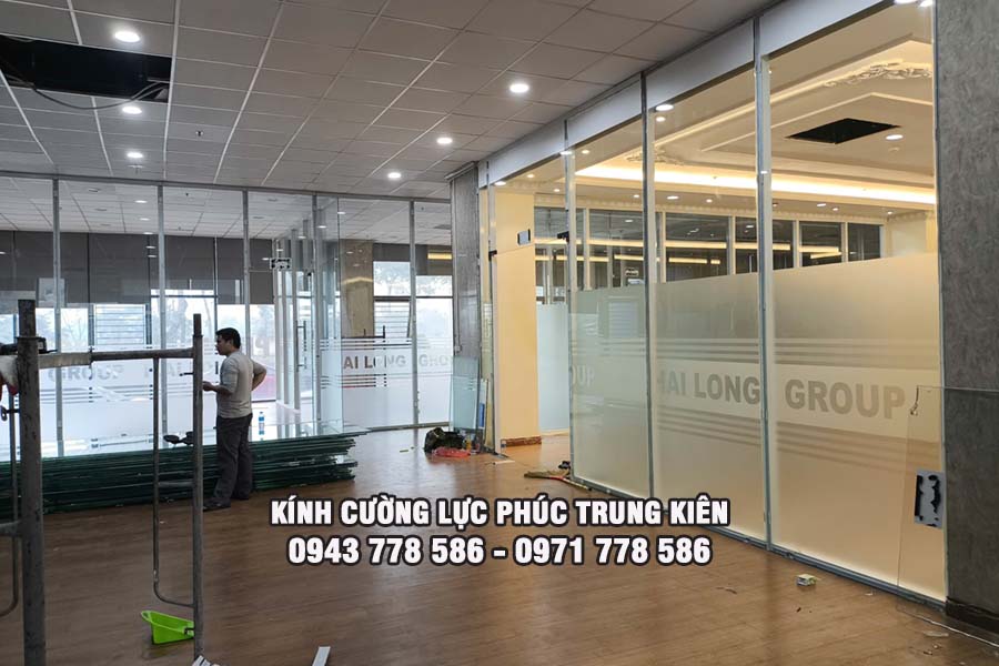 kính cường lực chống ồn